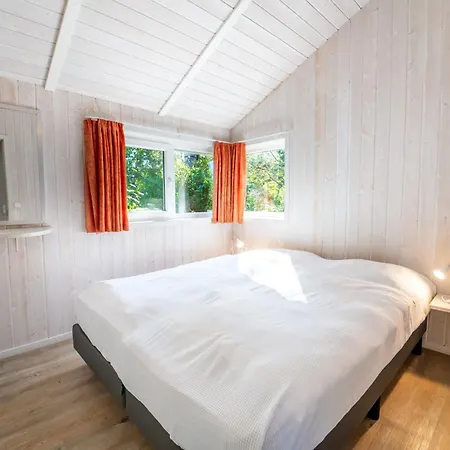 Strandblick - Dorf 1 18 *